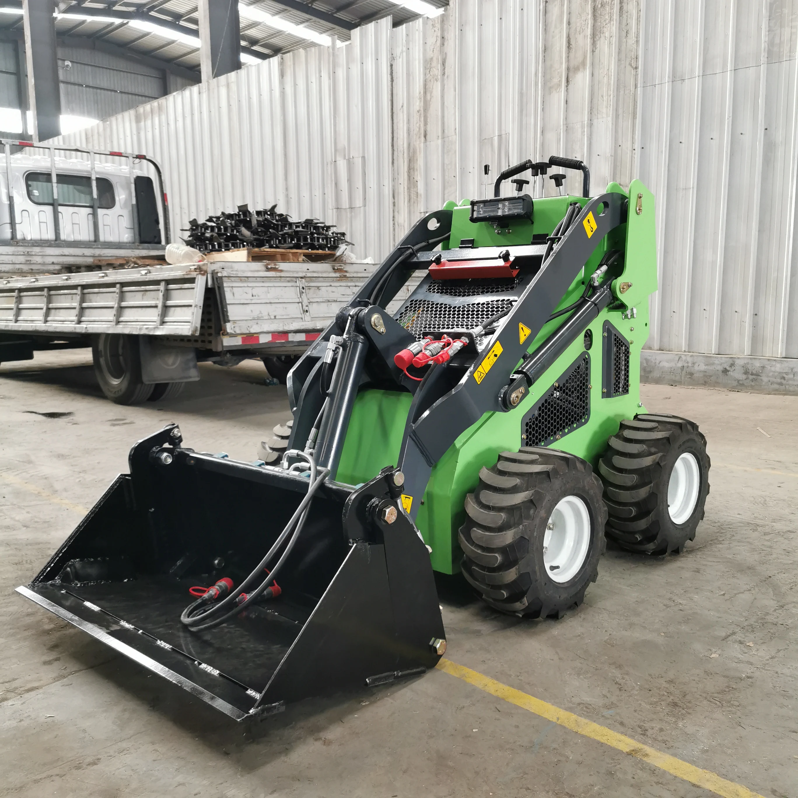 ロボット yf YF380 Skid Steer Robot Mini Loader - Efficient & Durable
