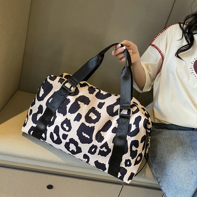 Large Capacity Beach Leopard Print  Waterproof Clothing Duffel  Bag Sports Gym Fitness Luggage Customs Travel Bag