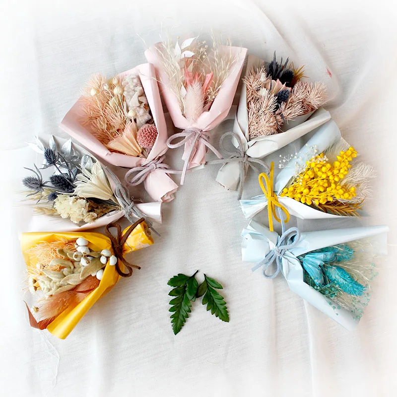 2023 Soft Dream Natural Crafts Small Mini Dried Preserved Flower for Home Decor High Quality Indonesia Style Bouquet