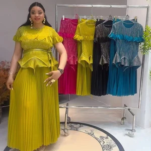 A Loose and Large-sized Two-piece Set for Women From Europe and America  Available for Wholesale in Stock  Miyake Pleated Suit