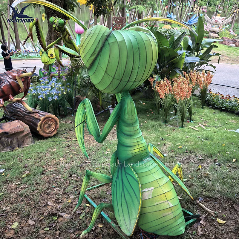 Chinese Silk Lantern Supplies Handcraft Giant Insect Silk Lantern Mantis for Garden Park