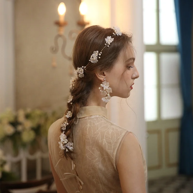 New Design Creative Highlight Imitation Pearl Bridal Accessories Fancy Bride Earrings for Women