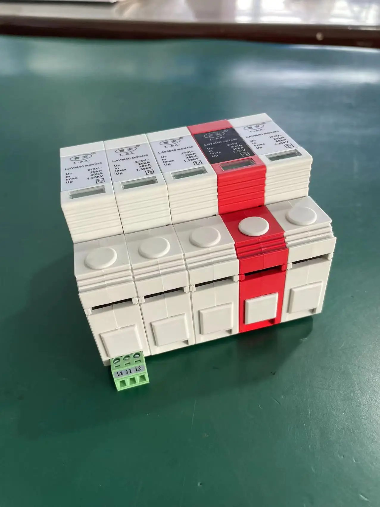 Class 2 40ka 275V  AC SPD