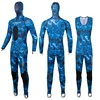 Camouflage bleu clair