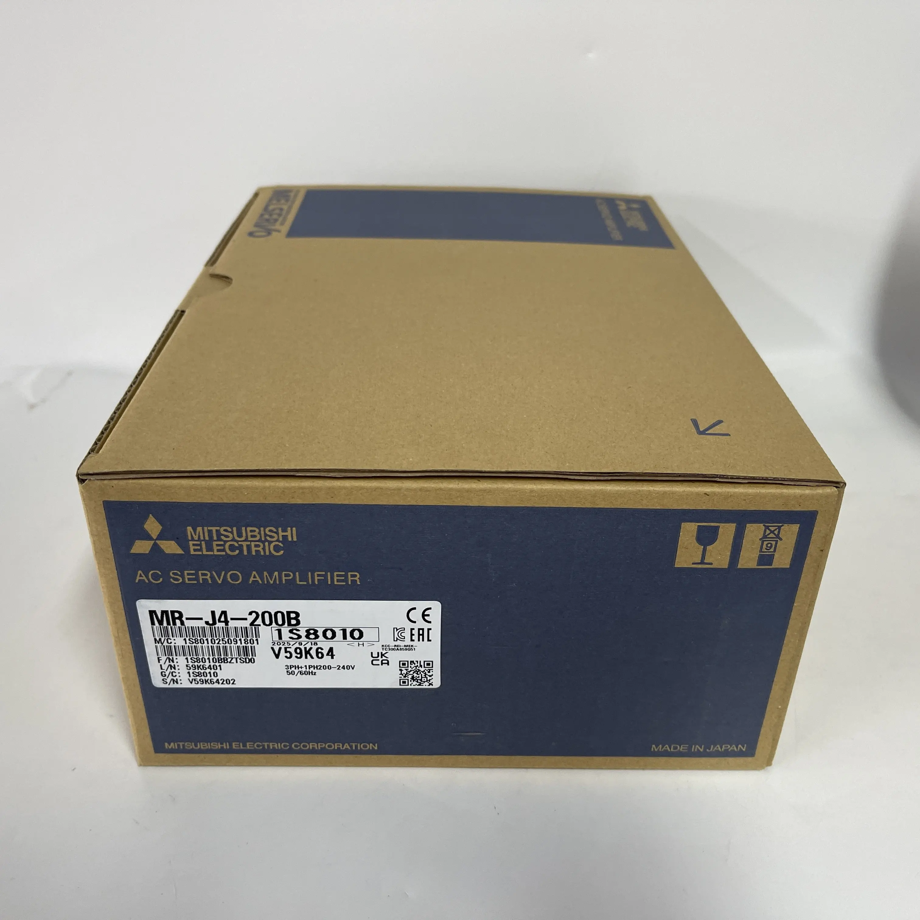 MITSUBISHI MR-J4 Series AC Servo Amplifier MR-J4-200B MITSUBISHI MR-J4 Series AC Servo Amplifier MR-J4-200B