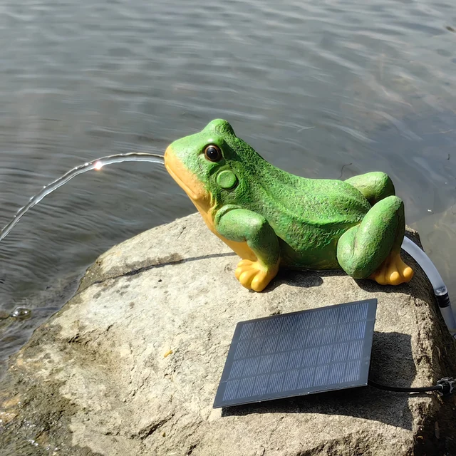 Landscape water feature frog fountain statue with solar water pump outdoor water feature with solar waterfall fountain