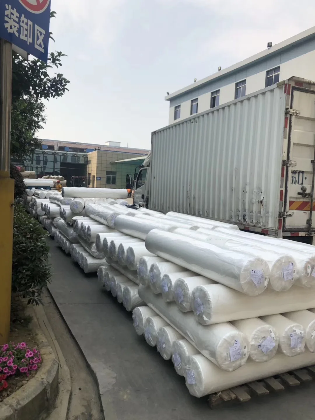 
 Оптовая продажа 21W реактивная печать 100% Хлопок прочное платье куртки одежда обивка Вельветовая ткань  