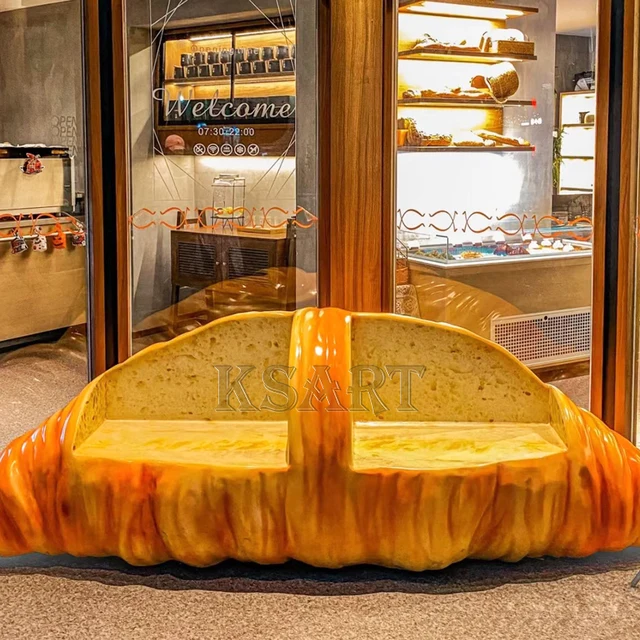Creative Croissant Bread Chair Fiberglass Sculpture Ornaments Dessert Bakery Shop Entrance Decoration Resin Crafts