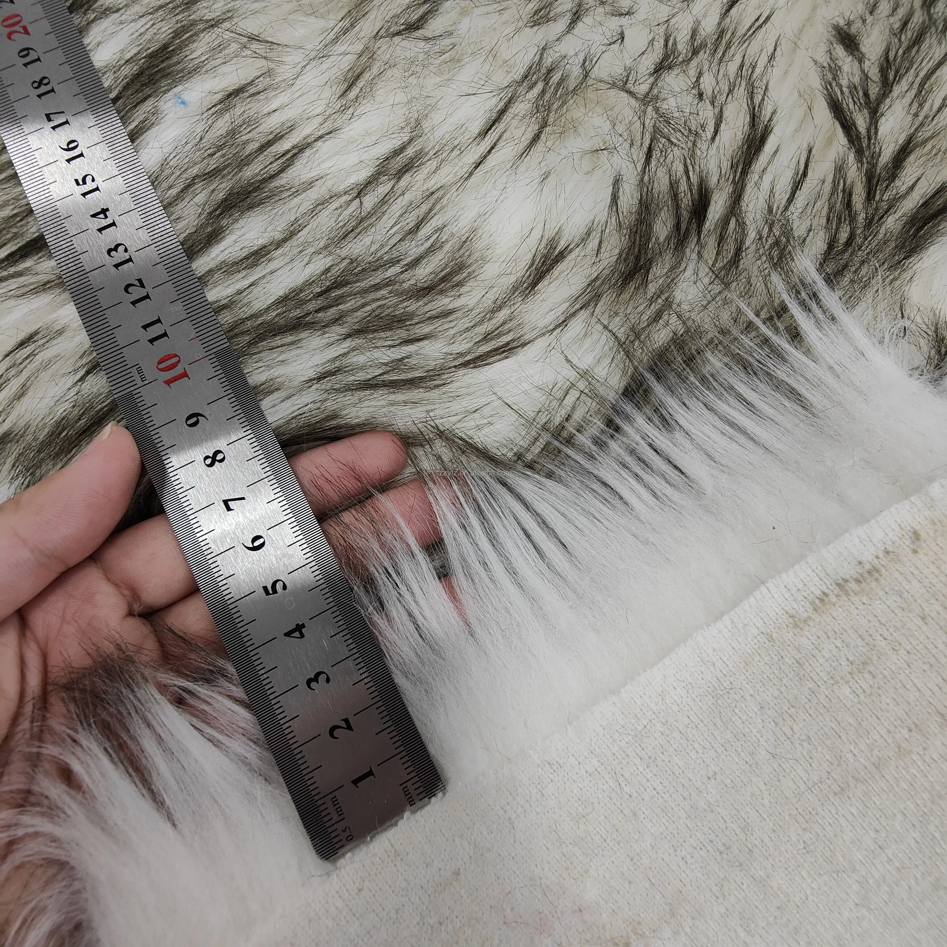 Factory Custom Fake Fur Plush Soft Deluxe Shaggy Animal Fur Fabric ...