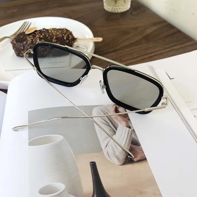 Factory Direct Ironic logo Double Bridge square Man Tony Stark Glasses Handsome Tinted Lens Stark Gafas De Sol Cuadradas Cosplay