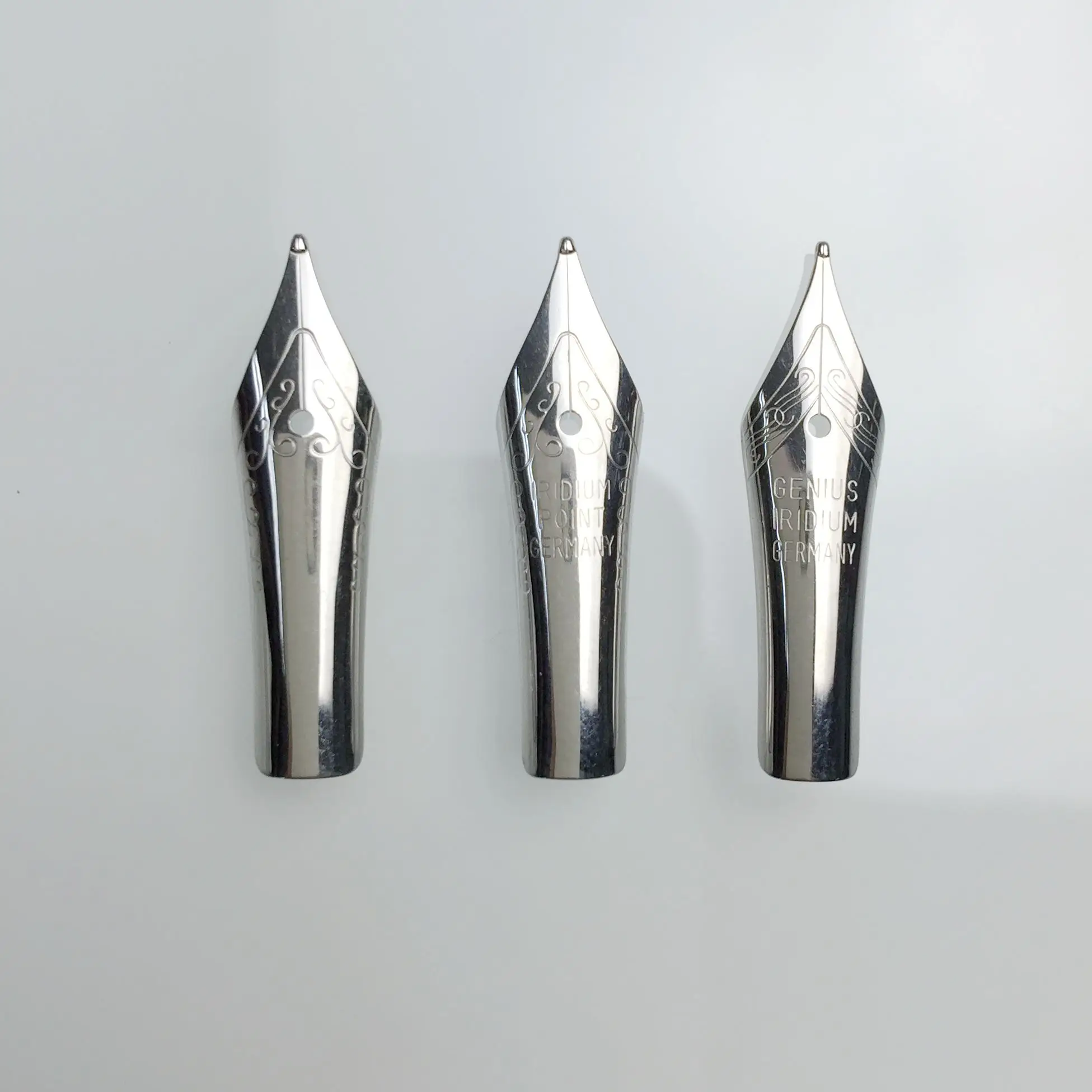 Different Sizes Calligraphy Writing Pen Parts Wholesales Pen Nibs Comic Pen Nib Set