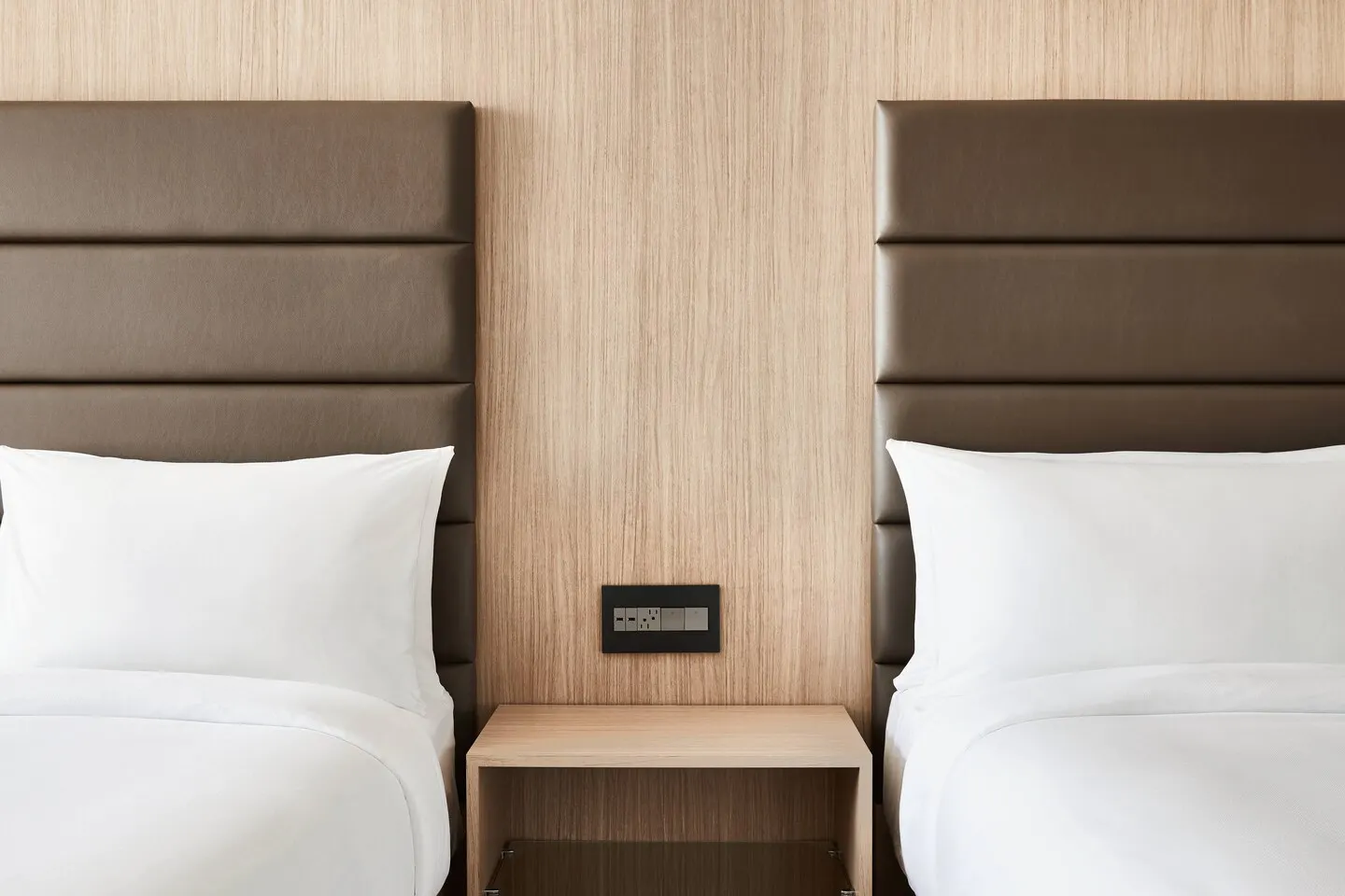 GRT6190 Luxury Leather Upholstered Beds for Bedroom Furniture Sets 5 GRT6190 Luxury Leather Upholstered Beds for Bedroom Furniture Sets 5