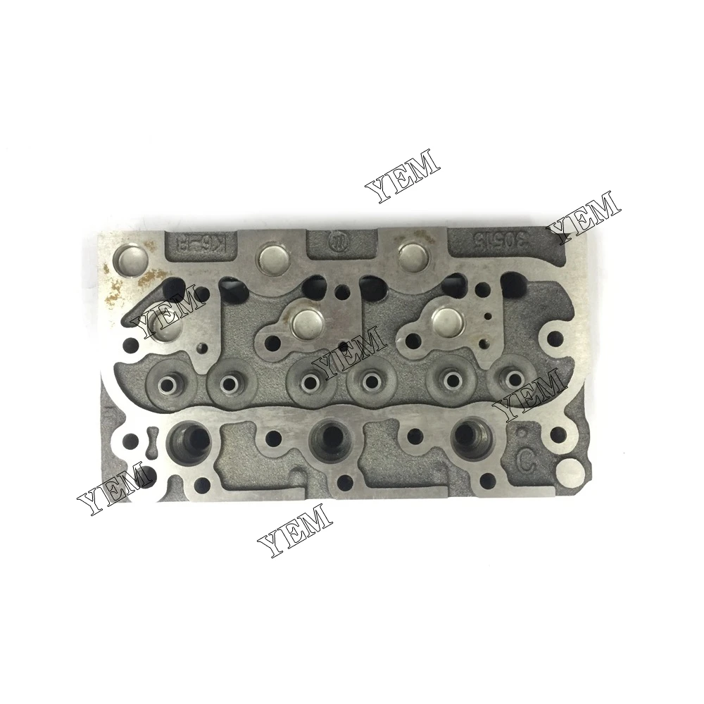 Hot Sale D1302 Cylinder Head for Kubota Cylinder Head Engine Replacement Parts