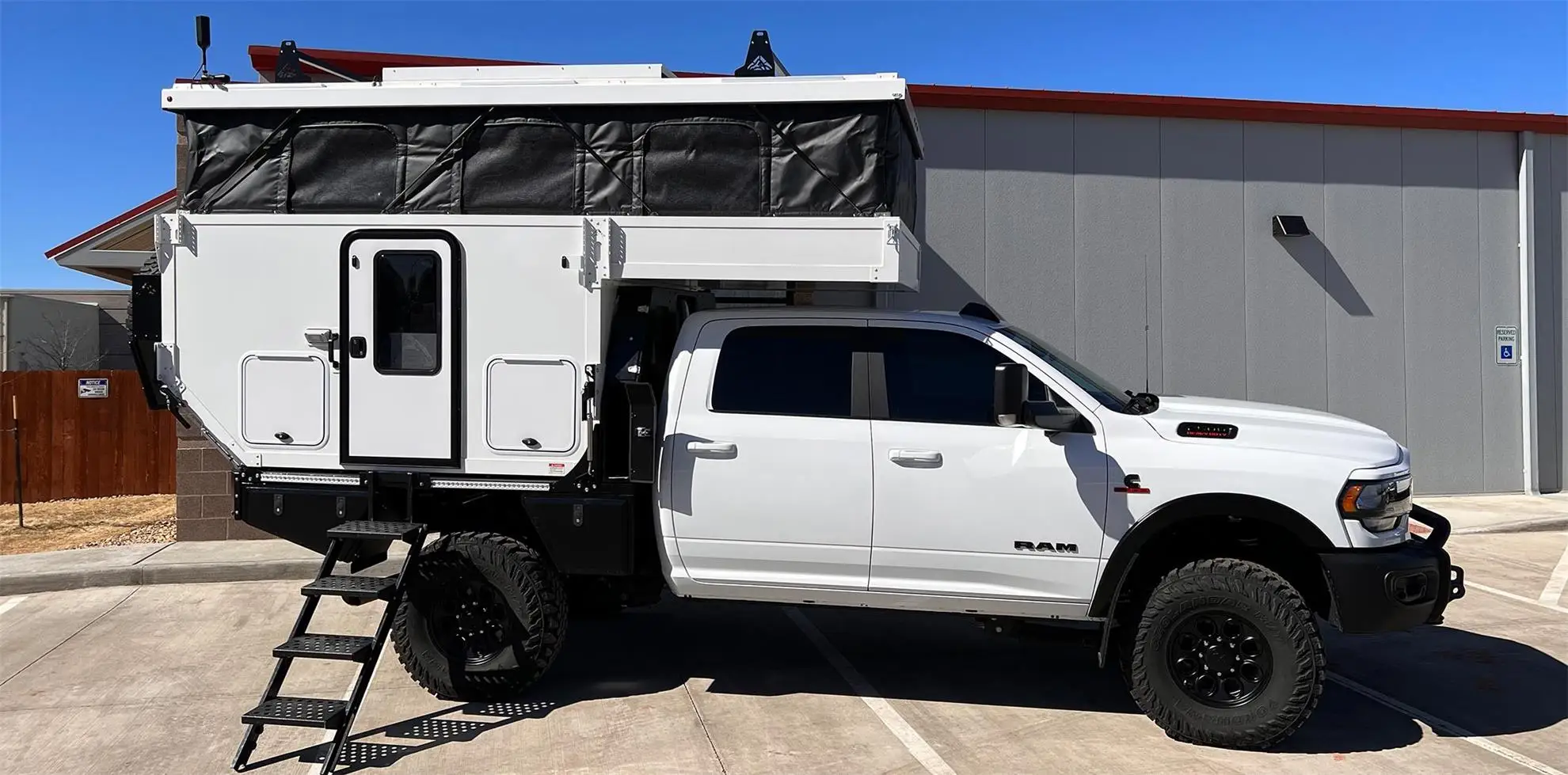 Expedition 4x4 Off Road Truck Flatbed Camper Trailer Pop Up Truck Pop ...