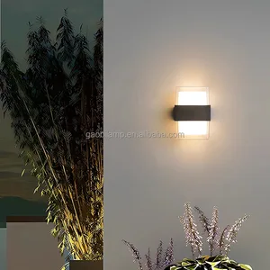 Modern Iron LED Wall Lamp with Warm White Light Indoor Use Minimalist Design Customizable