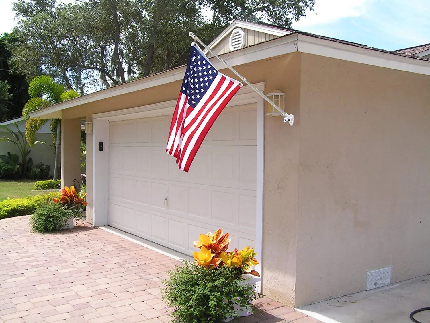 6 Ft Heavy Duty Aluminum Spinning Outdoor Stand Wall Mount House