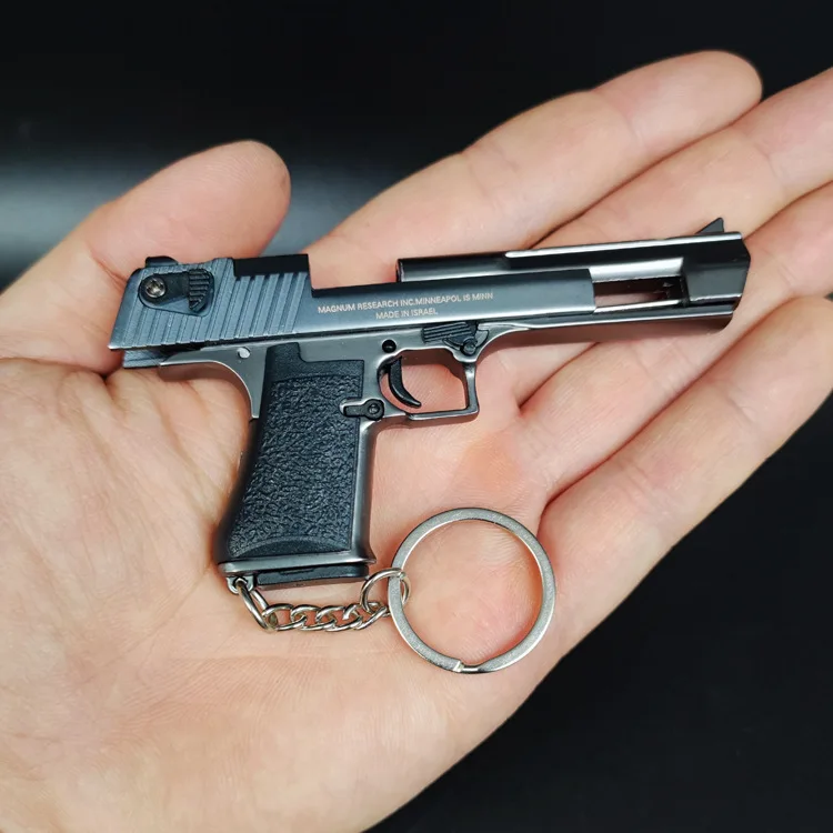 Factory Direct Sales 1:3 Mini Desert Eagle Pendant Gift Toy Weapon Key Chain Gun Shape Metal Keychain