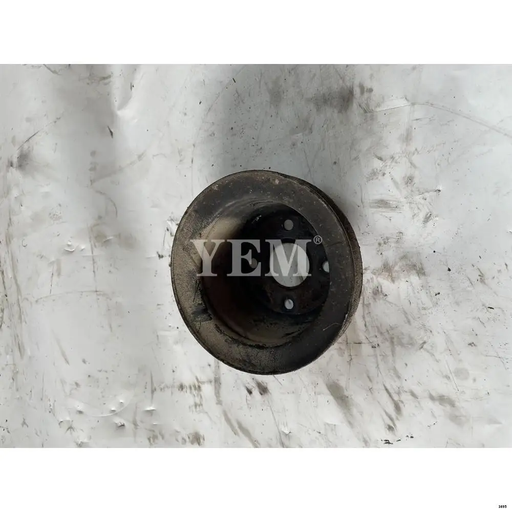 V1902 Fan Pulley for Kubota Tractor & Utility Vehicle Aftermarket Parts