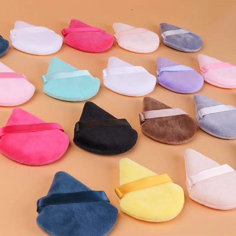 Gmagic Triangle Velvet Powder Puff Heart Velvet Satin Air Cushion Makeup Sponge Powder Puff for Foundation Highlighting Powder