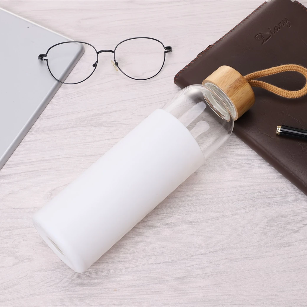 550ml Glass Water Bottle With Bamboo Cap, Anti-scalding Silicone