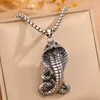 Collier Cobra en diamant noir