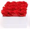 16 Roses Dans Une Boîte Carrée