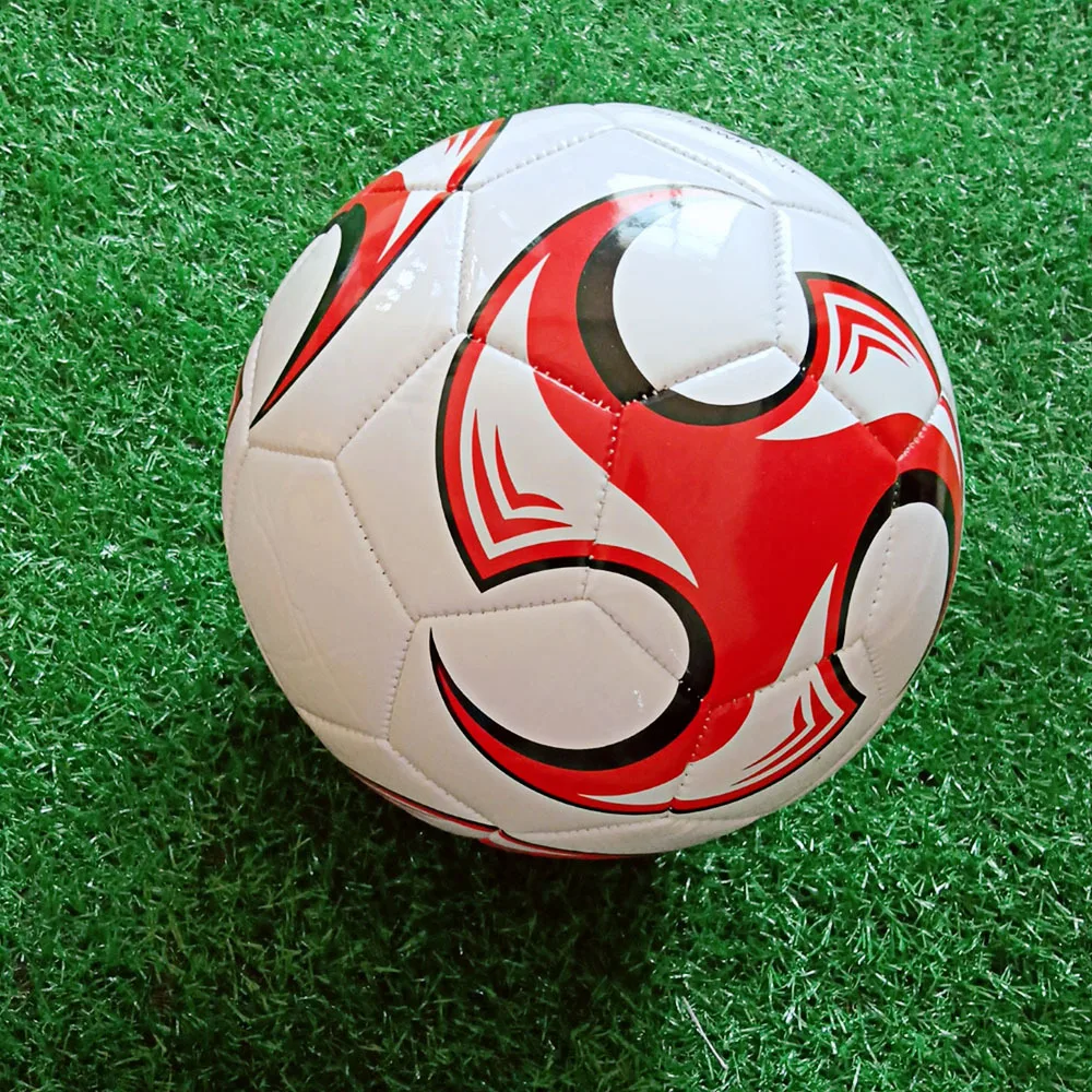 Klassischer schwarz-weißer Fußball der Größe 5_voghion.com