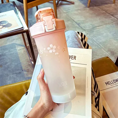 800ml Frosted Cute Shake Cup Portable Sports Couple Workout Cup With Straw Wholesale