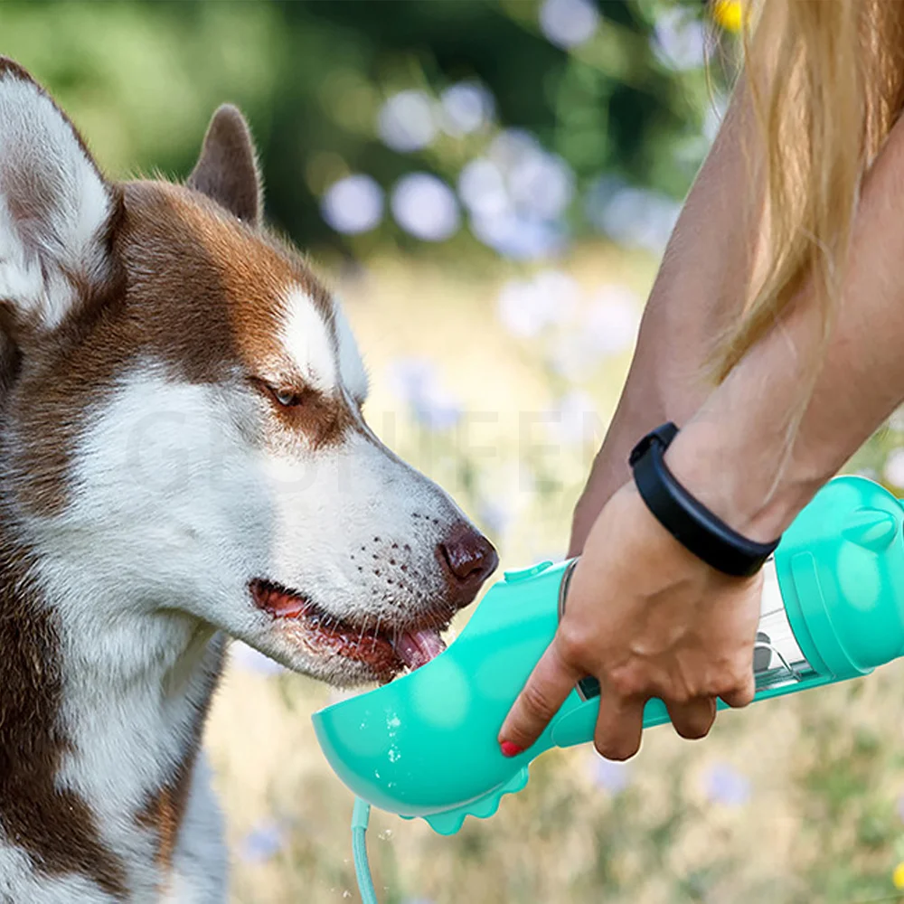 Buy Wholesale China Pet Water Cup, Out-going Cup, Dual-use Spray-type  Portable Bottle Dog Drinker Plastic Water Bottles & Pet Water Bottle at USD  3.98