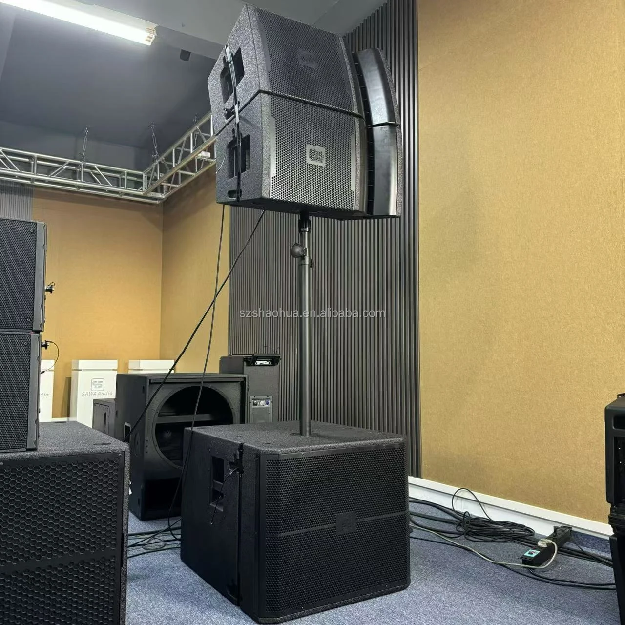 12 Inch Line Array Speakers Vrx932 Active/Passive Line Array Professional Stage Audio Powered Sound System Outdoor Speaker