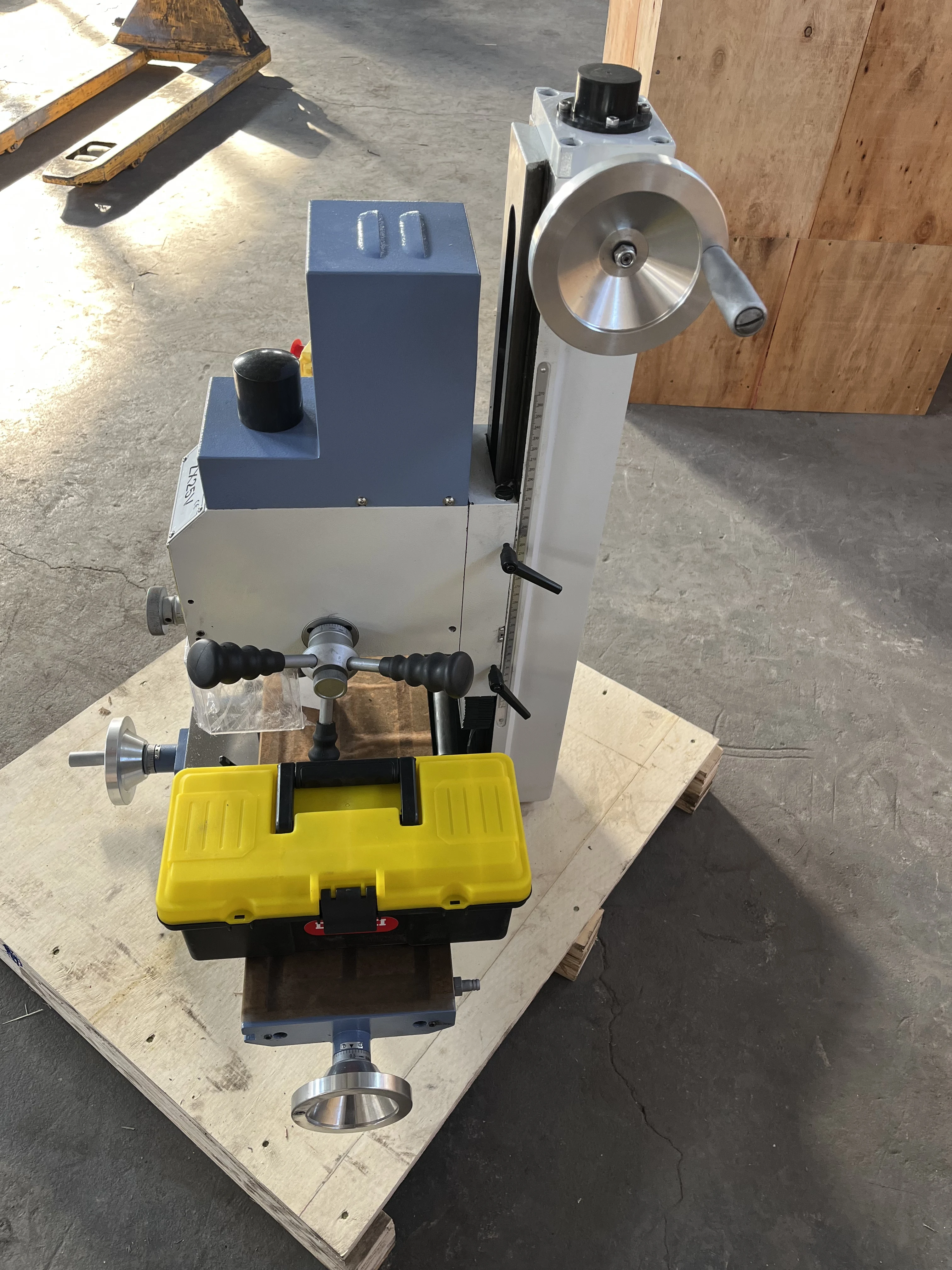 ZX25V Mini Milling Drilling Machine - Precision & Versatility