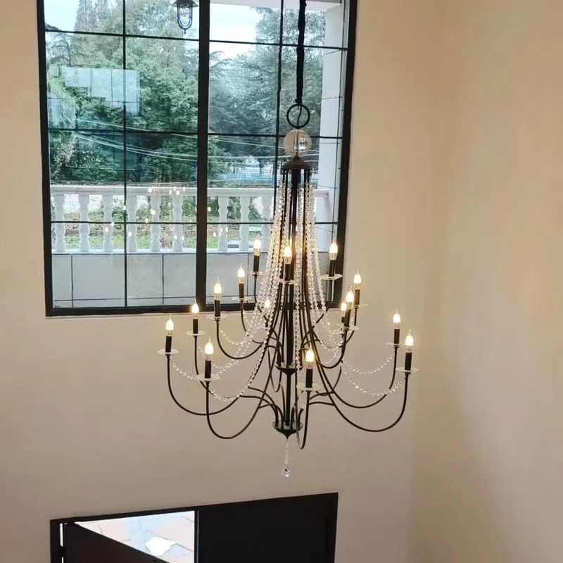 Französischer Vintage-LED-Leuchter für das Wohnzimmer im Fischschnur-Stil, schwarze Kerzenform, hängende Treppenbeleuchtung, romantische Luxusbeleuchtung für Hotels