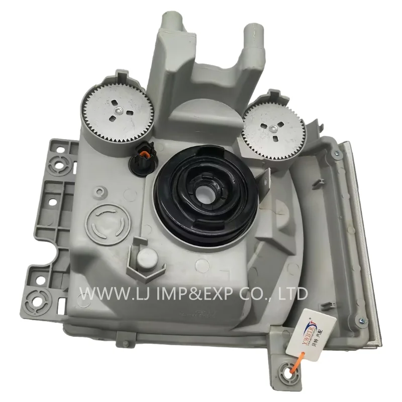 ひらり〜** AUTO PARTS 4HG1/4HK1 700P/NPR/NQR HEAD LAMP 8982413270 8