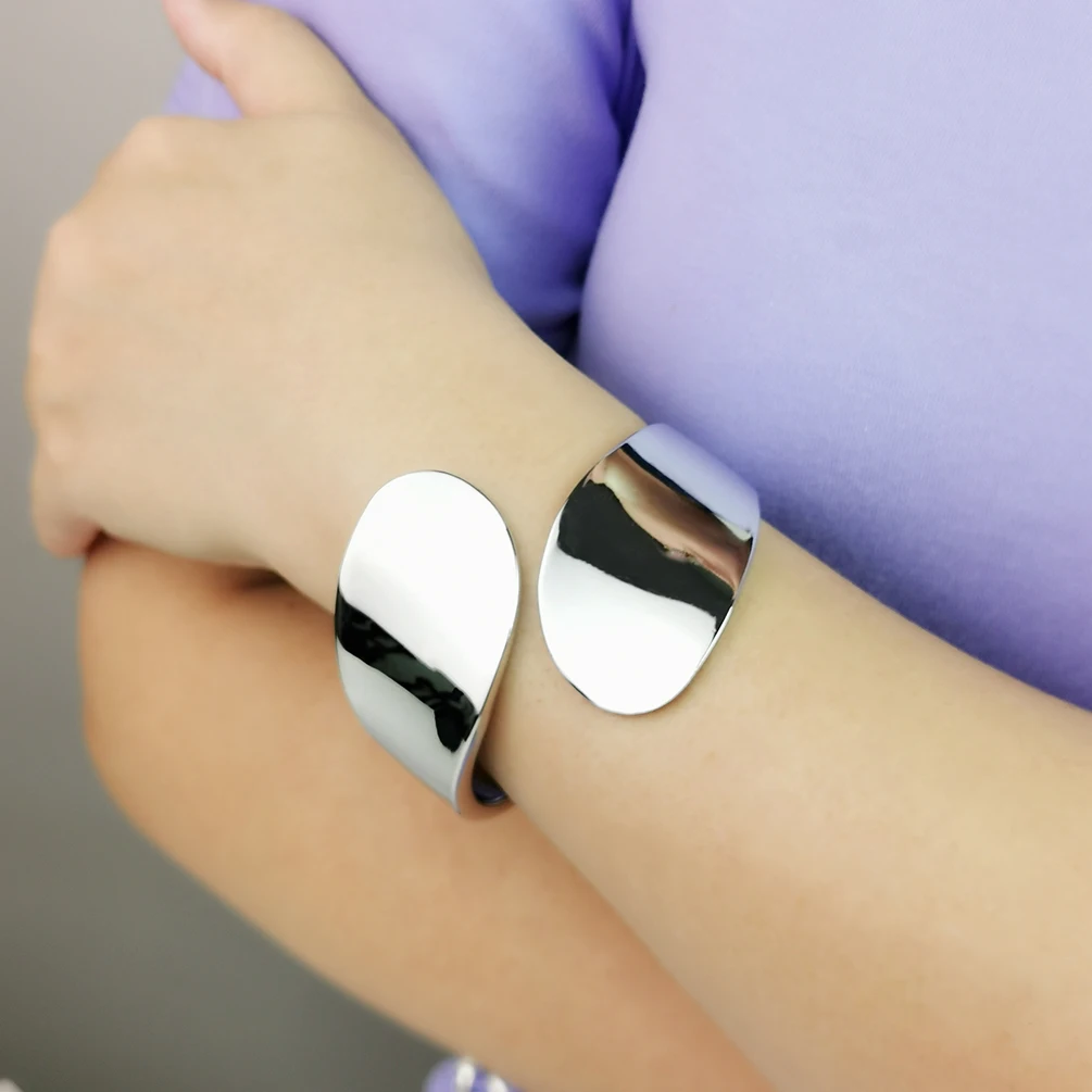 Cross Border European American Design 2 Head Arc Shape Irregular Cuff Bracelet Fashion Gold Pleated Open Bangle Bracelet Women
