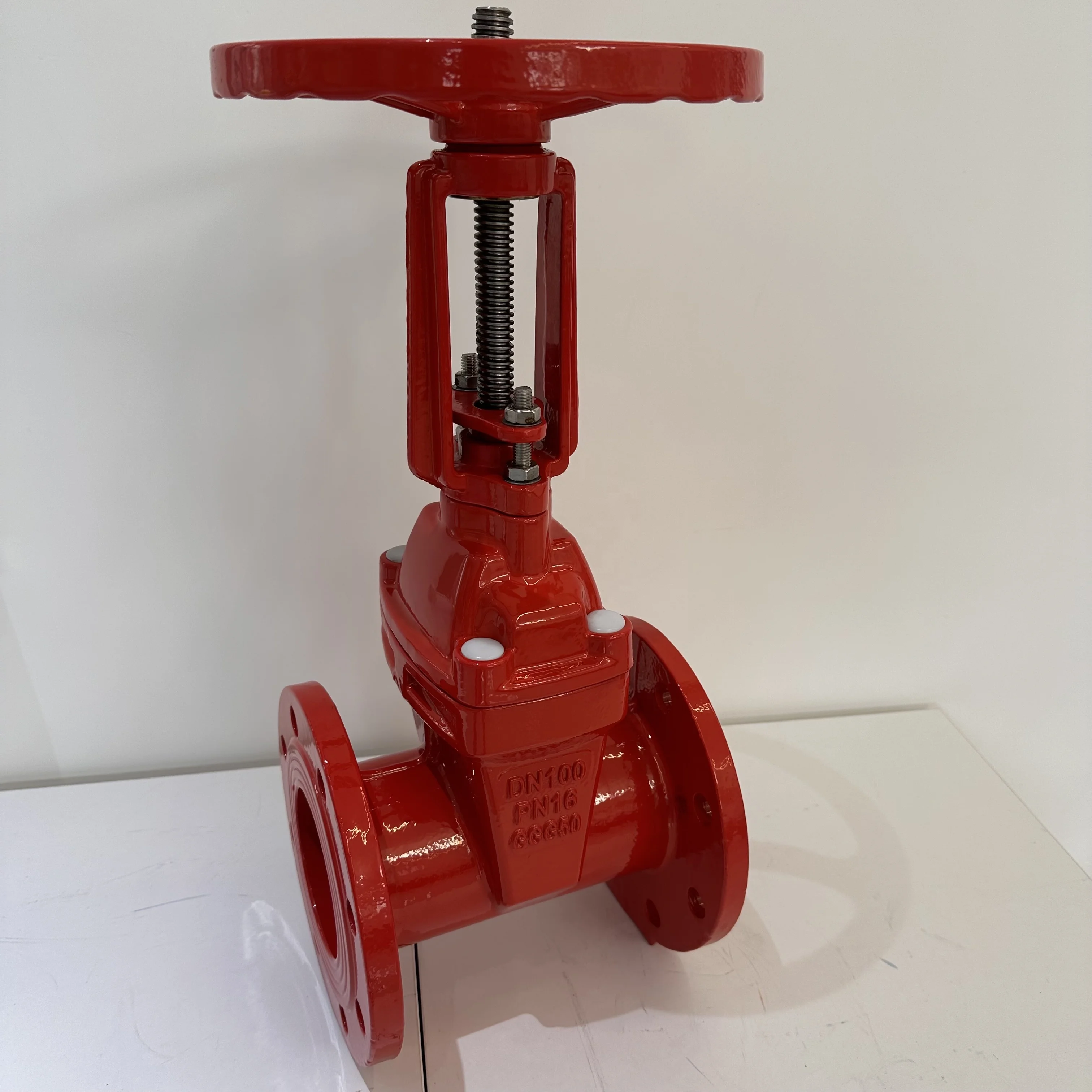 Flanged End Resilient Wedge Gate Valve 36 Inch Rising Stem Handwheel ...
