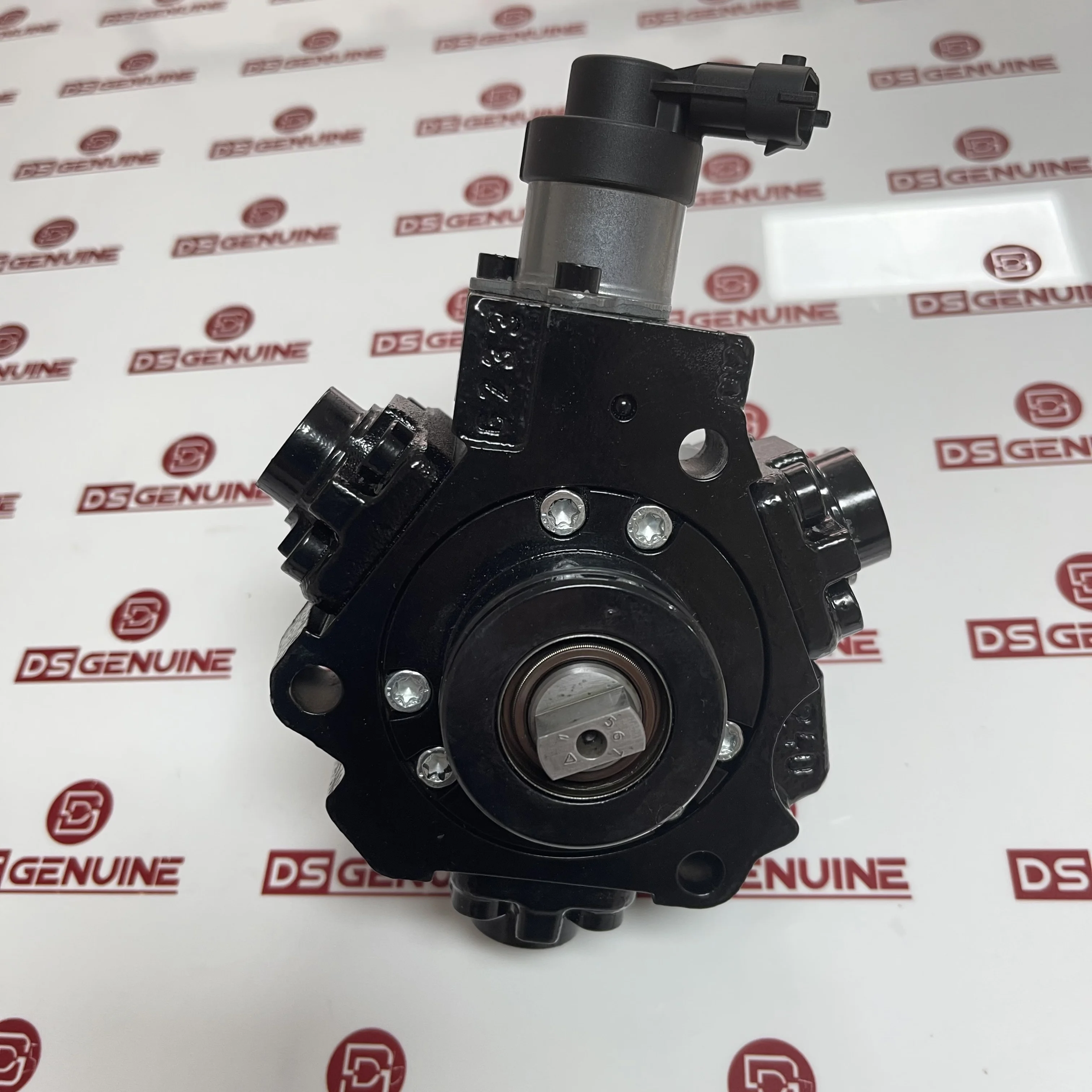Genuine Diesel Engine Zd30 Fuel Injection Pump 0445010136 16700vz20e