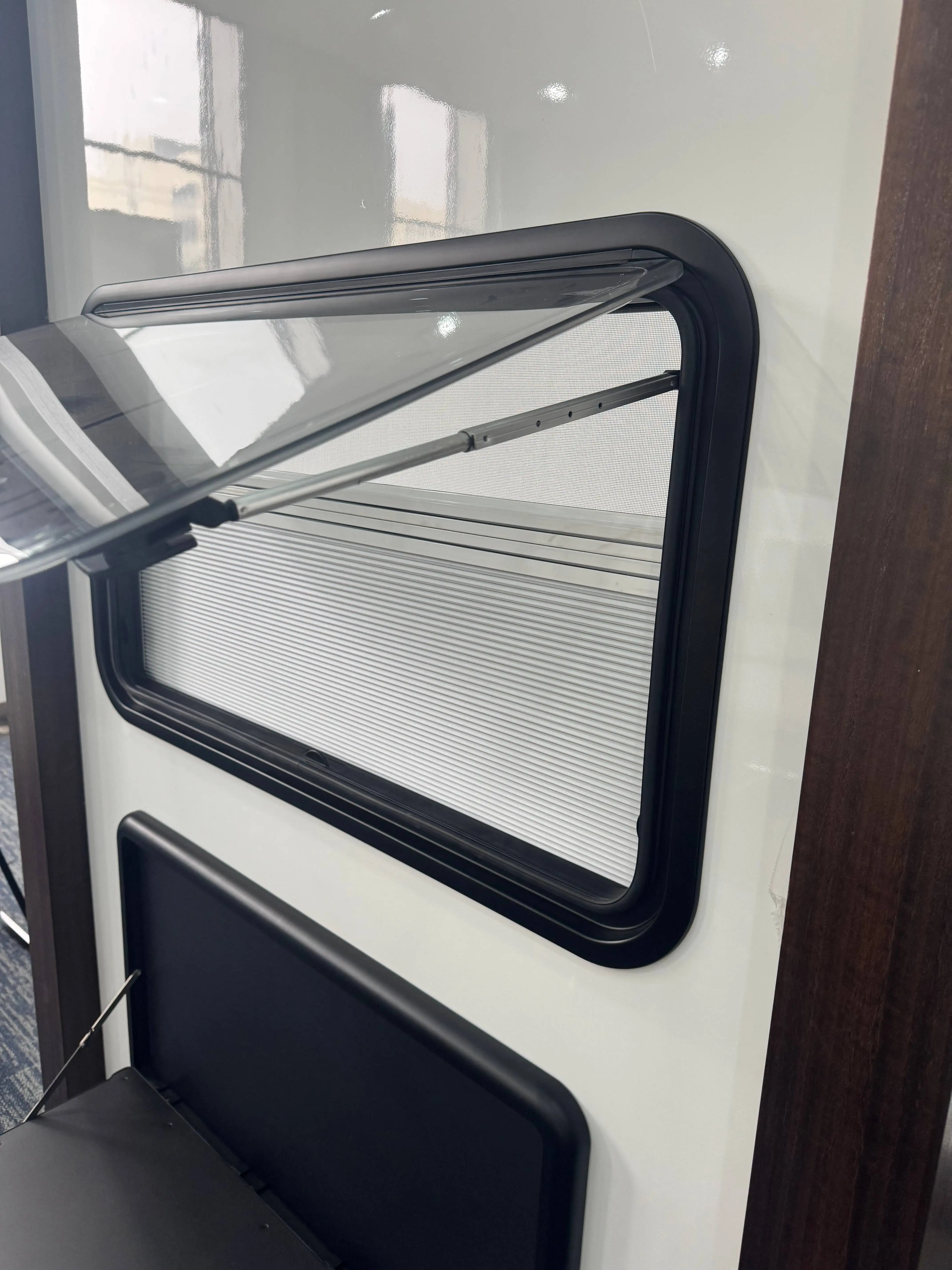 Plexiglass Rv Window Double Glaze Acrylic Window with Pleated Blind and Fly Screen caravan ...
