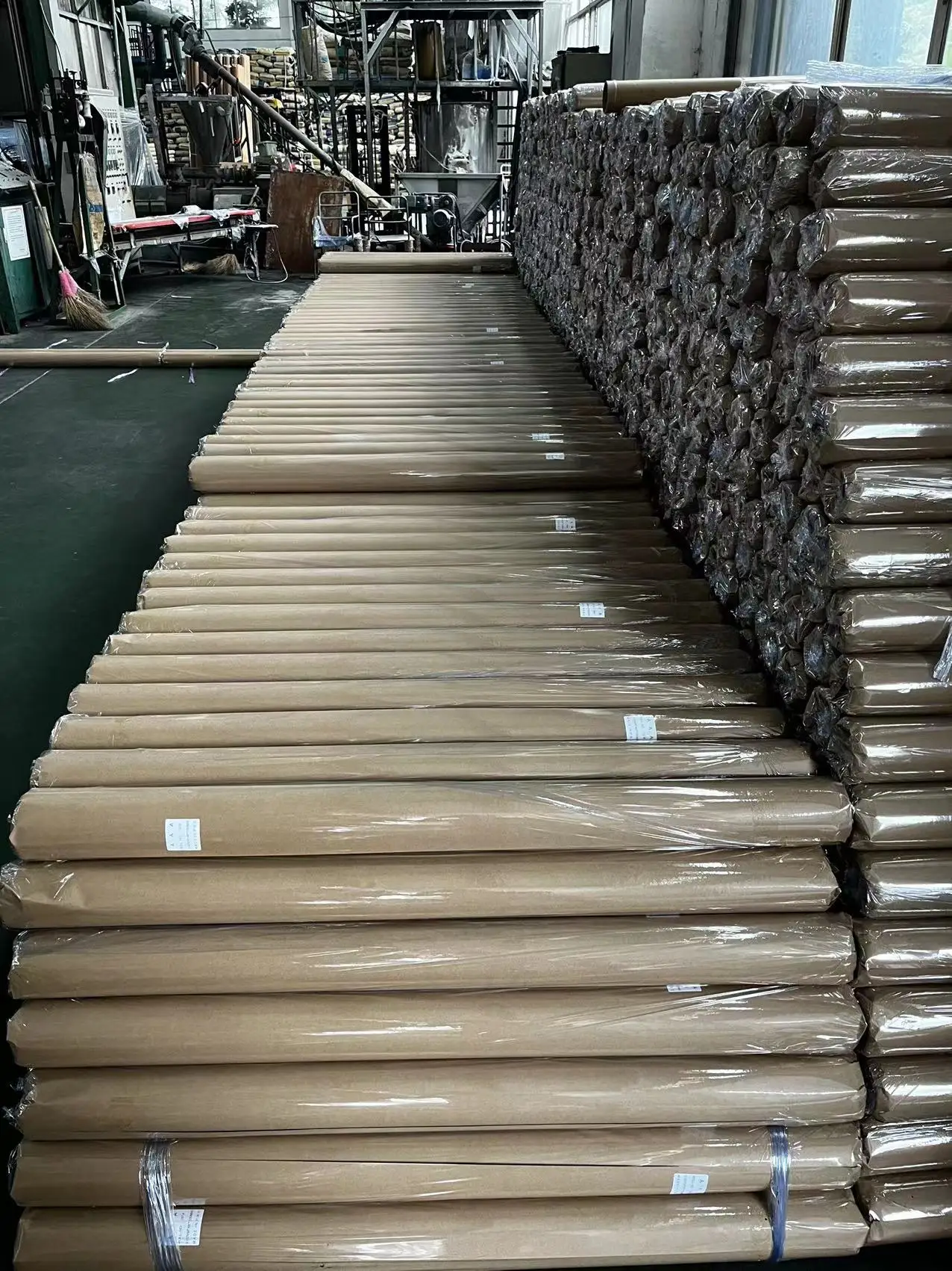 2023 Customized Style Transparent Polyethylene Plastic Packing Roll