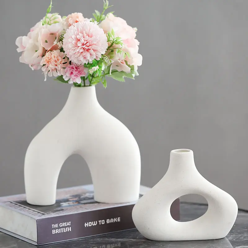 Top Grade Simple White Black Ceramic Vase Set Of 2 For Modern Home