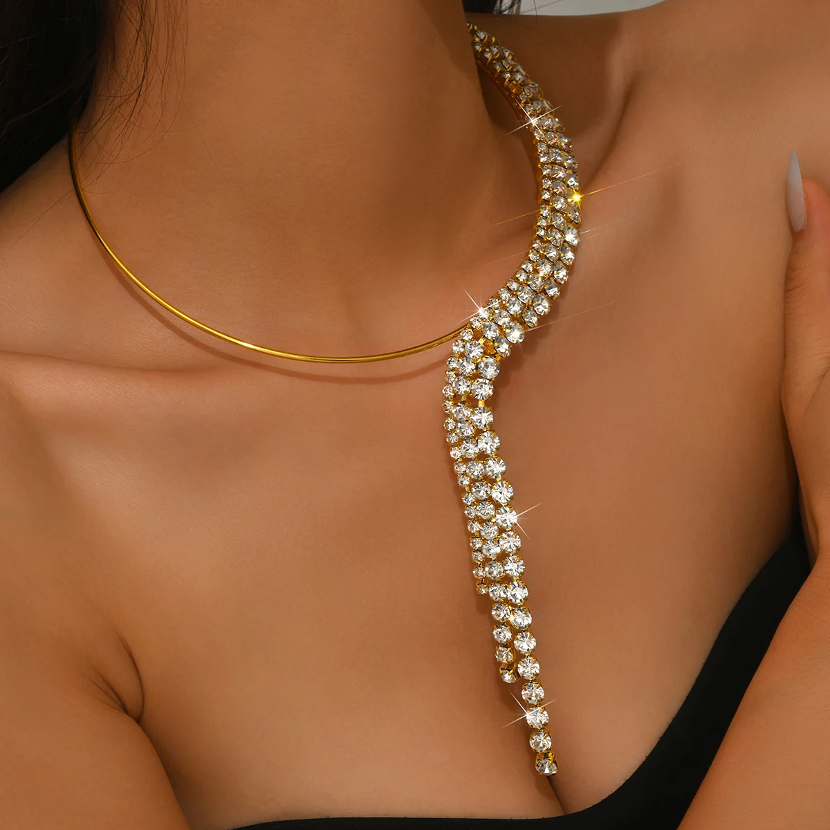 Elegant European Long Necklaces for Banquets & Parties