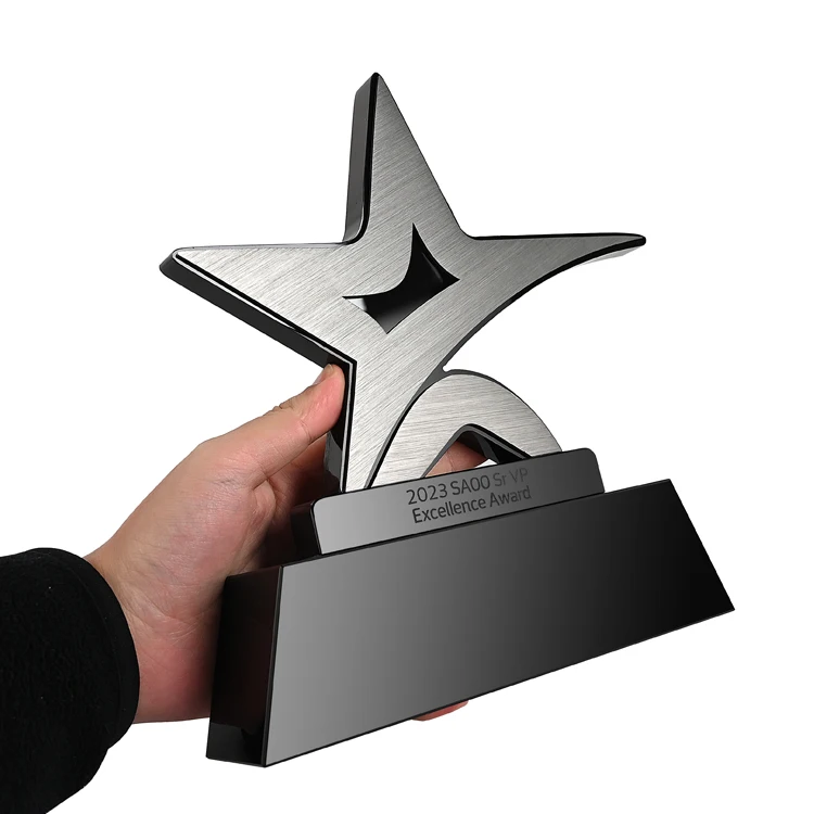 Shining  Custom Award Star Shape  Metal Trophy Awards Star Shape with Black Base Customized Logo for Souvenir Gifts