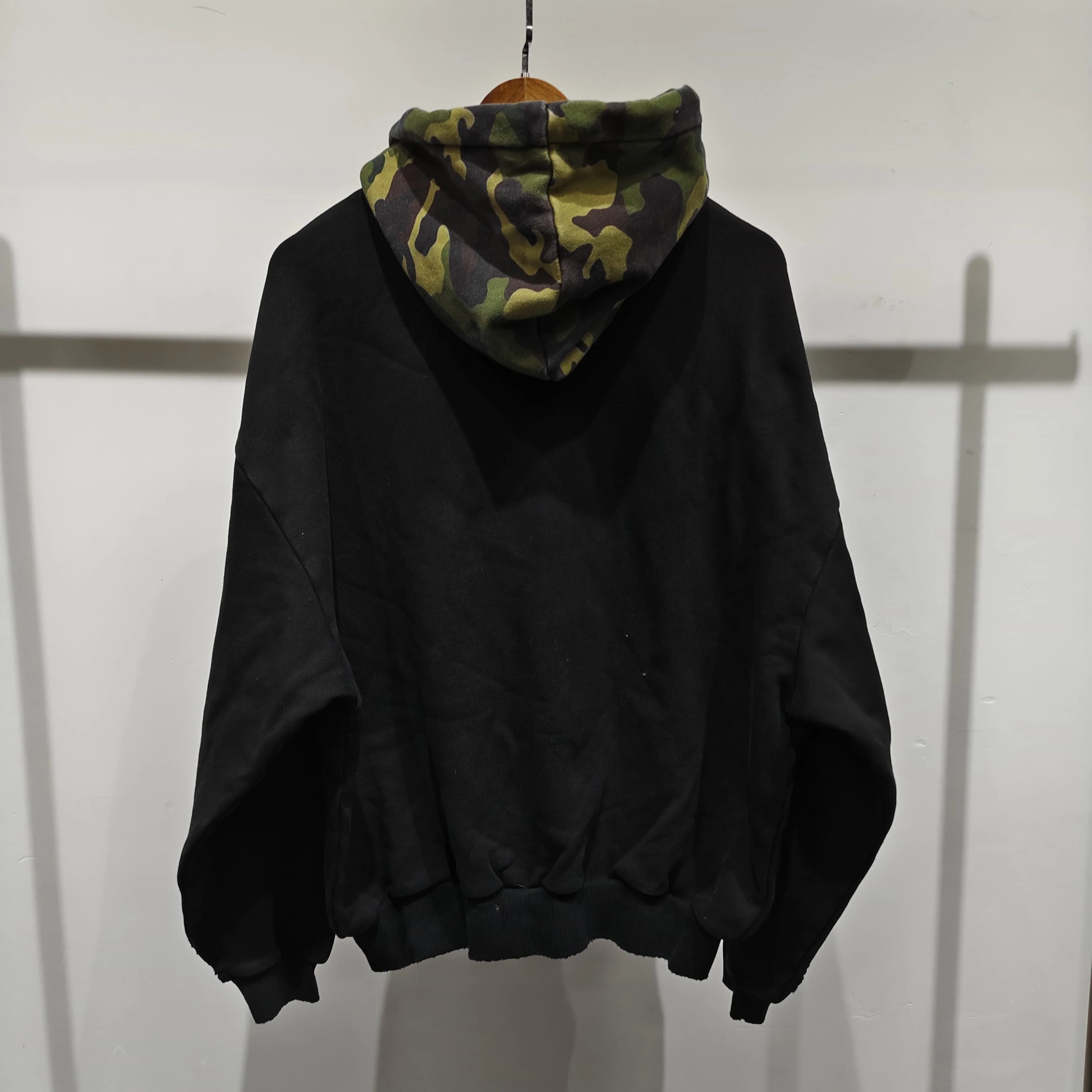 Custom Heavy Cotton Sunfaded Distressed Acid Washed Zip up Camouflage Print Men Women Unisex Hooded Jacket gallery 2