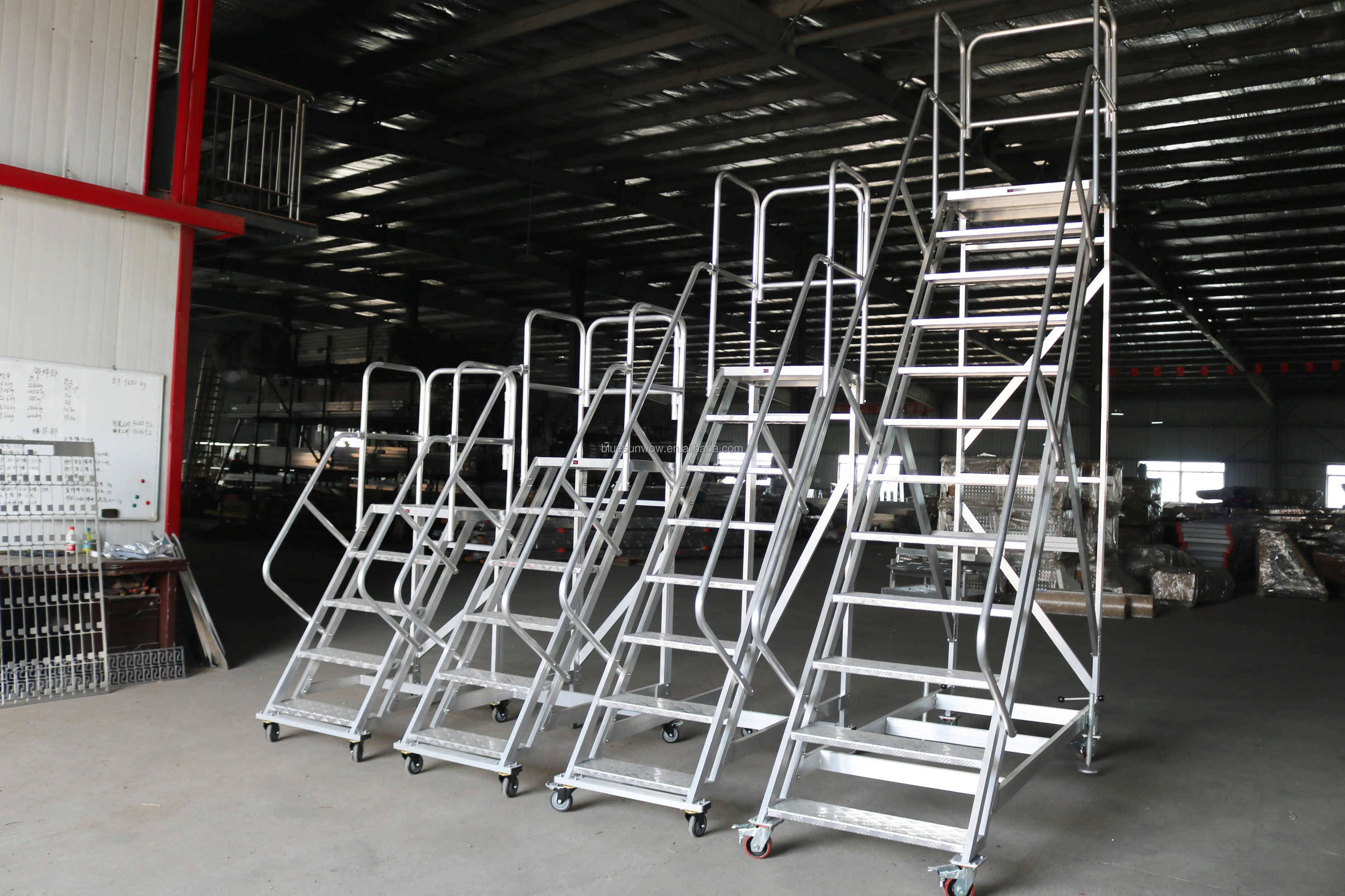 Mobile Industrial Metal Step Ladders Aerial Workbench Ladder With Brake ...