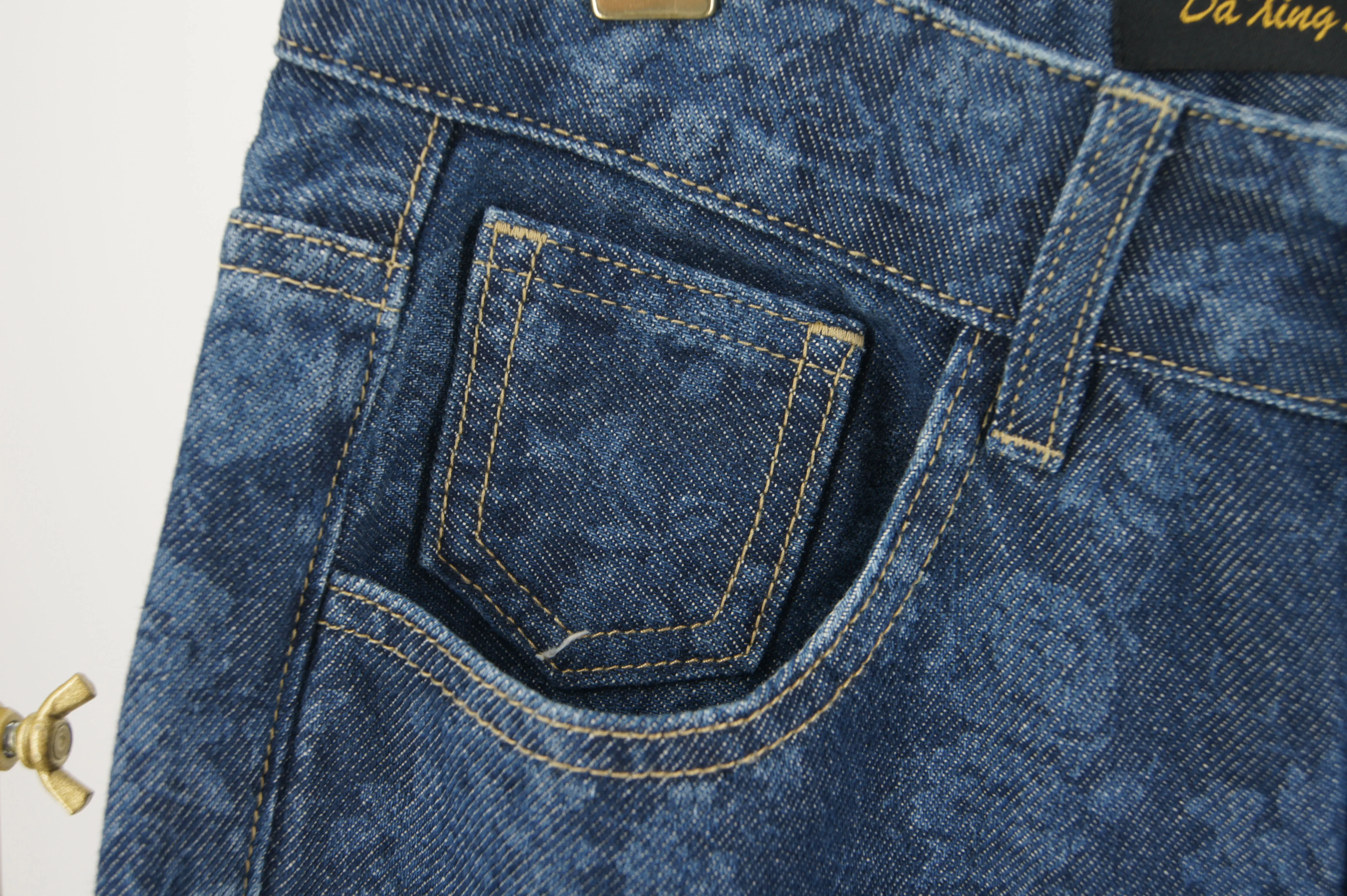 Women's Straight-leg Denim Wide-leg Pants with a Vintage Jacquard Loose Style