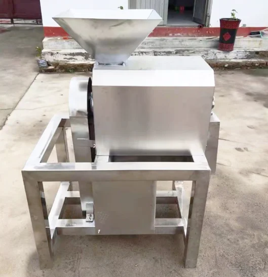 Small Scale Strawberry Mango Pulp Juice Making Extractor Machine