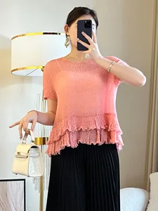 2026 Summer New Elegant Pleated Top with Short Sleeve All-Match Design Fashionable Knitted One-Piece Anti-Pilling Feature