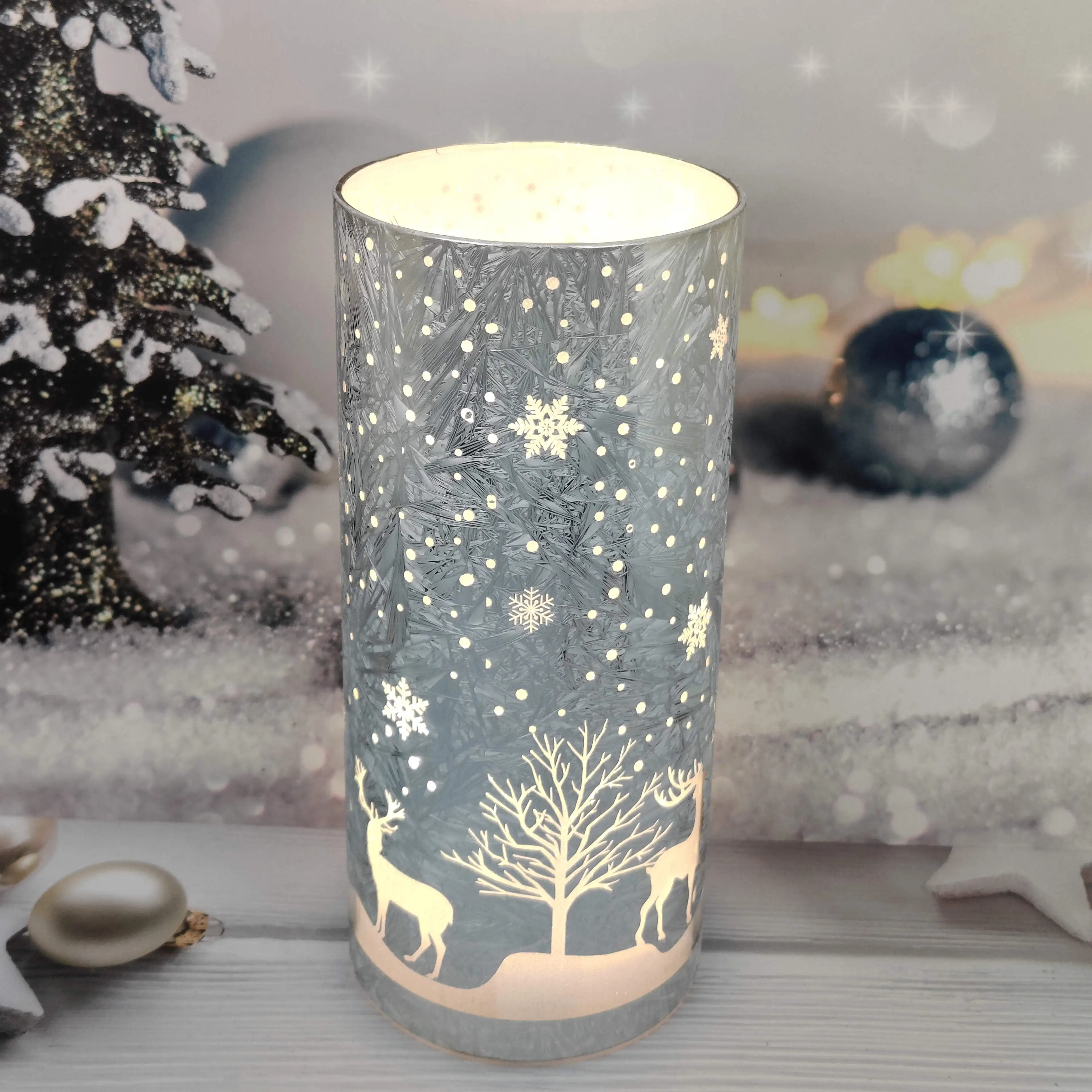 Battery operated led light up glass Christmas cylinder hurricane table decoration setting ideas supplier