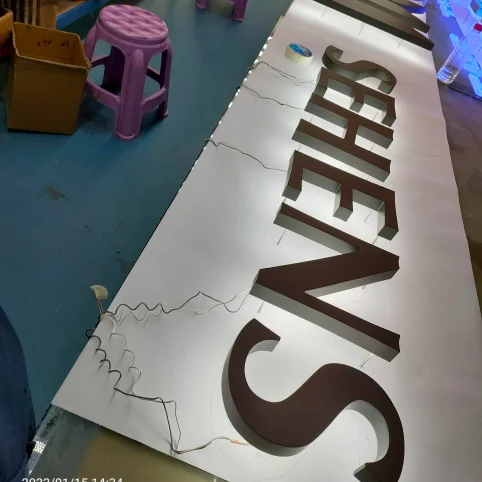 Рекламные 3d вывески halo ligned со светодиодной подсветкой металлические буквы с для наружного использования