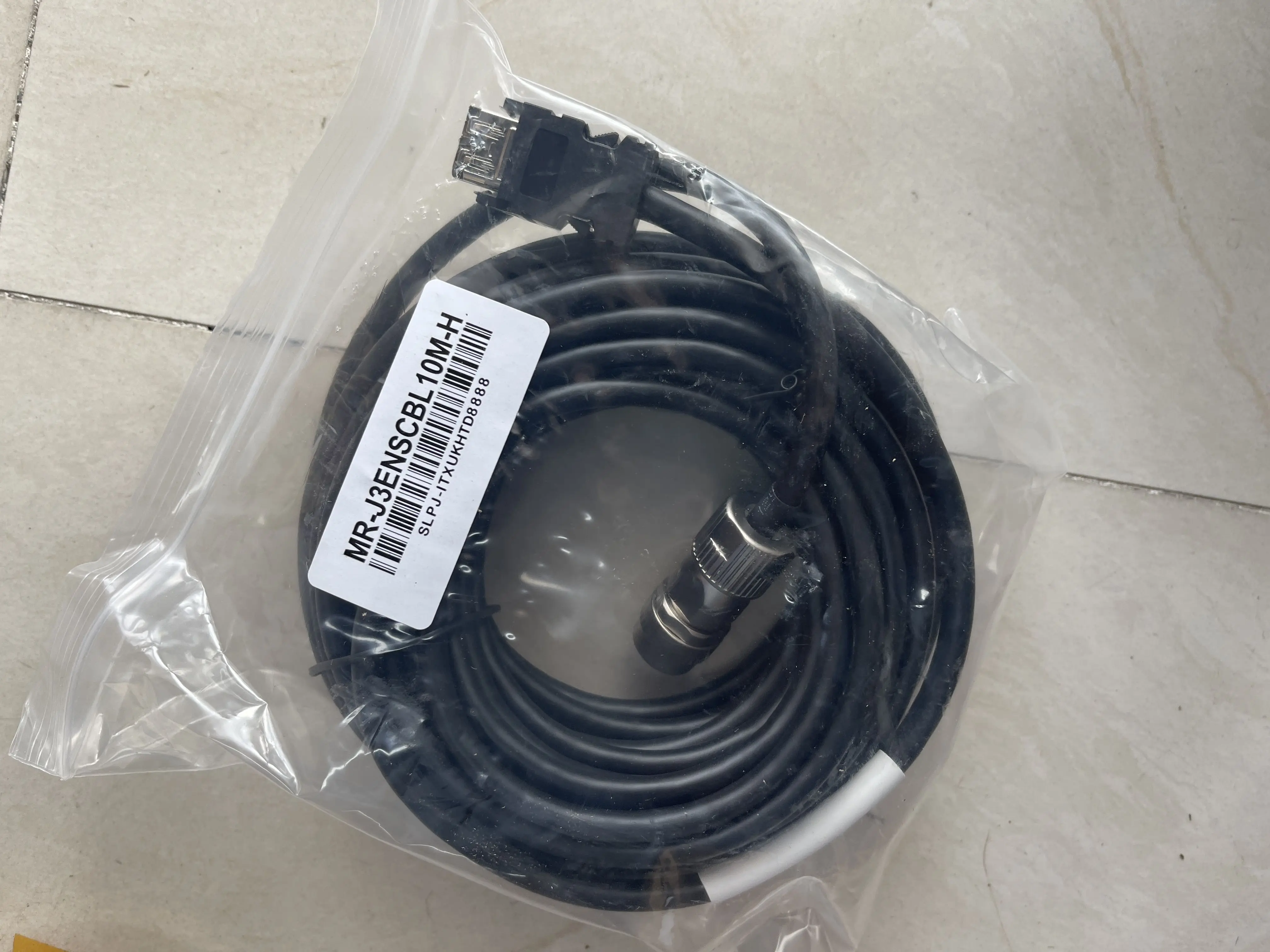 Mitsubishi Servo Motor Encoder Cable MR-J3ENSCBL10M-H