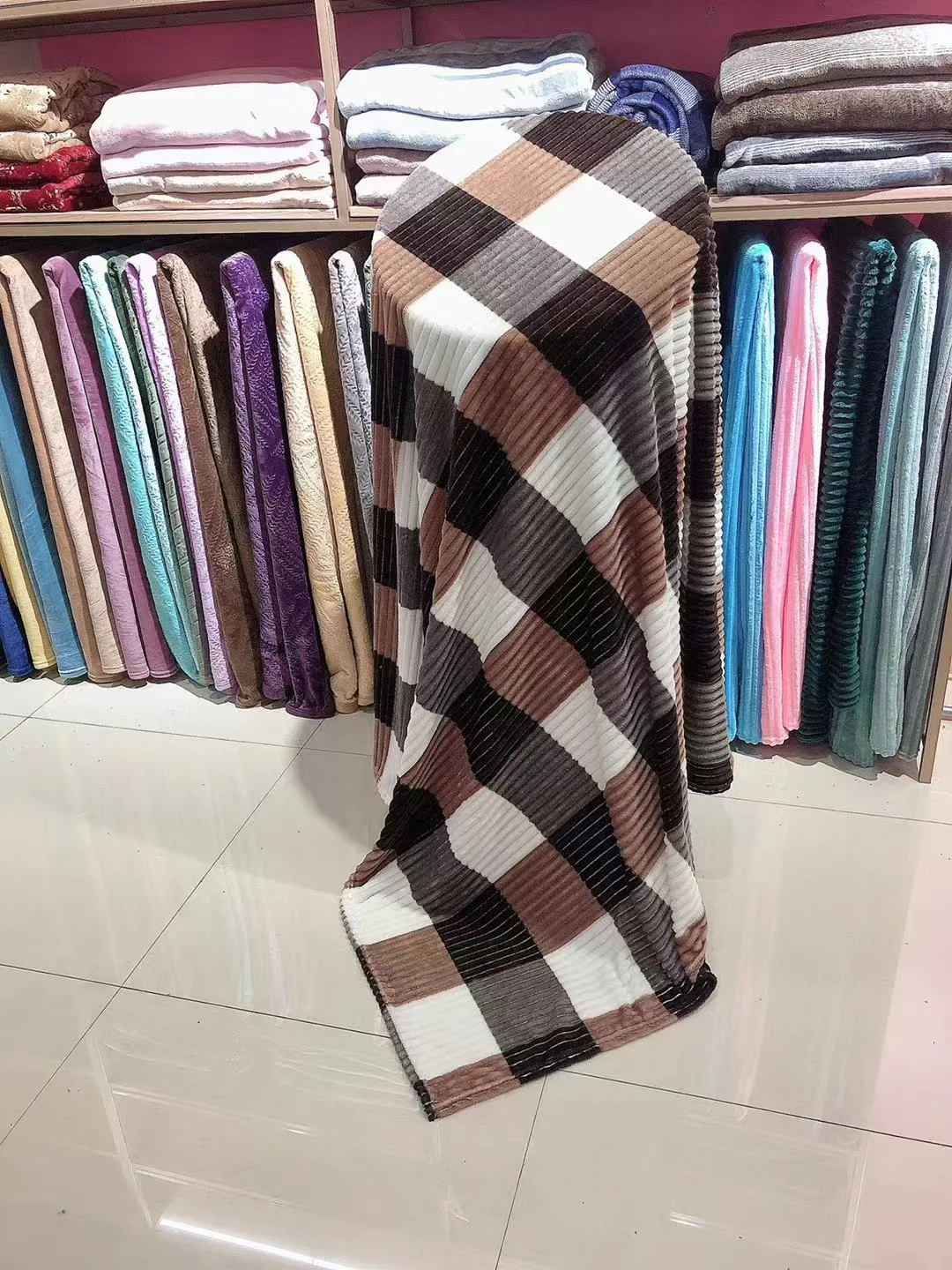 Super Soft Lightweight Flannel Fleece Blanket For Bed Couch Throw